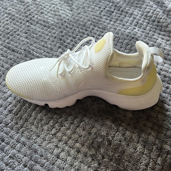 NIKE PRESTO FLY white - Picture 6 of 9